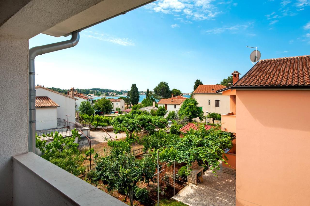 Apartman Near Beach Pelagic Sea View Rovinj Bagian luar foto