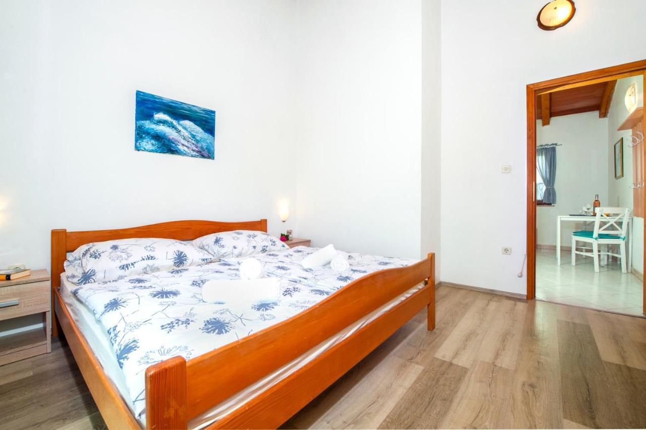 Apartman Near Beach Pelagic Sea View Rovinj Bagian luar foto