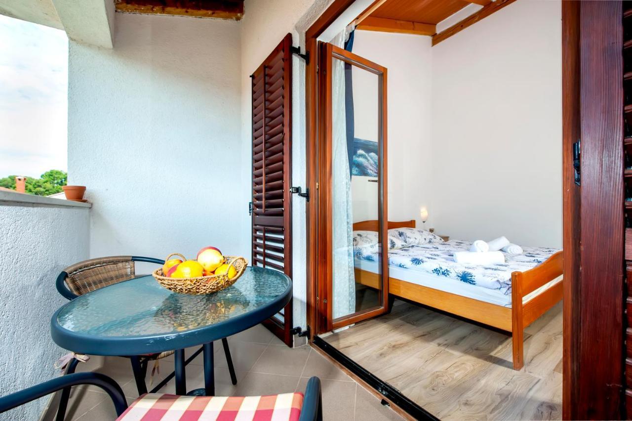 Apartman Near Beach Pelagic Sea View Rovinj Bagian luar foto